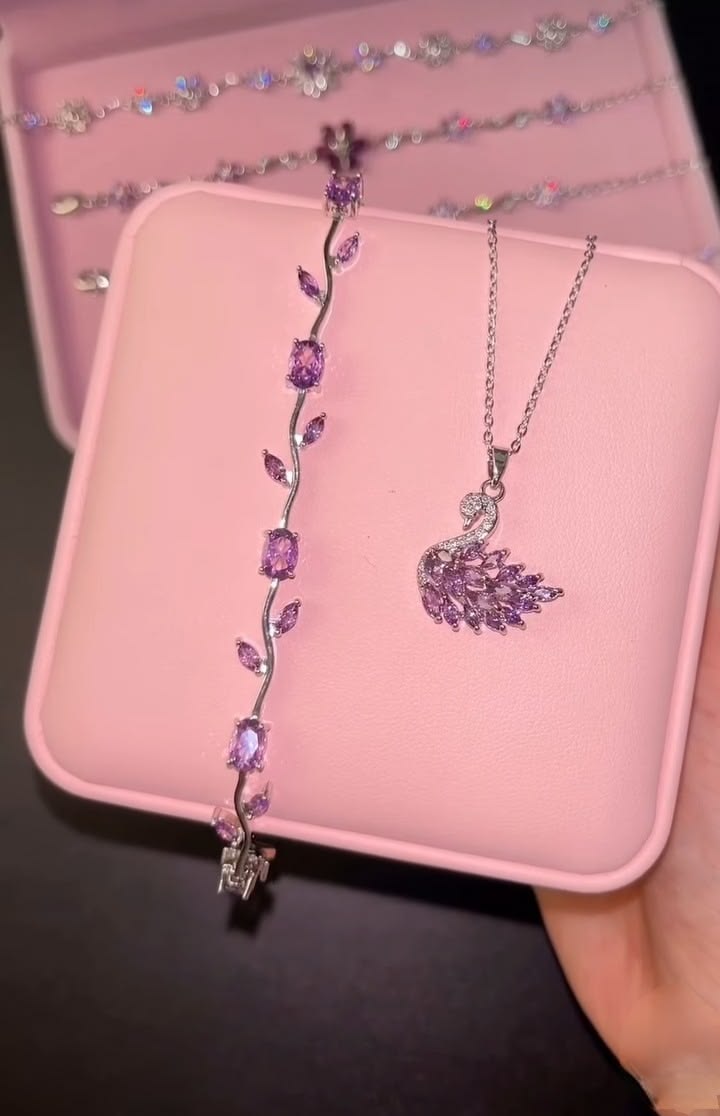 Deal#..Swan pandent+tulip bracelet
